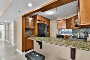 5225 Collins Ave APT 502, Miami Beach, FL 33140, Sold 07/02/24