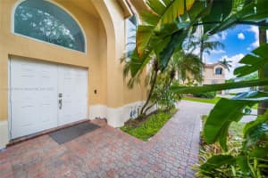 2520 Rampart Way S, Hollywood, FL 33026, Sold 01/31/24