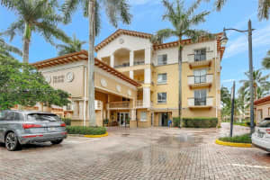 16135 Emerald Estates Dr APT 468, Weston, FL 33331, Sold 08/18/23