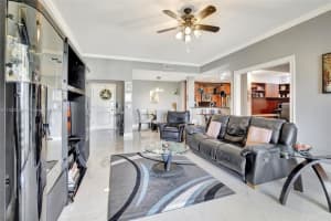 16135 Emerald Estates Dr APT 468, Weston, FL 33331, Sold 08/18/23