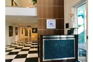 1800 N Bayshore Dr APT 915, Miami, FL 33132, Sold 09/12/23