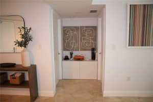 19900 E Country Club Dr APT 808, Aventura, FL 33180, Sold 09/12/23