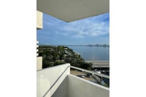 7904 West Dr APT 912, North Bay Village, FL 33141, Sold 09/27/23