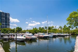 3401 N Country Club Dr APT 409, Aventura, FL 33180, Sold 10/03/23