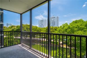 3401 N Country Club Dr APT 409, Aventura, FL 33180, Sold 10/03/23