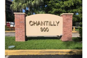 900 NE 195th St APT 218, Miami, FL 33179, Sold 09/14/23