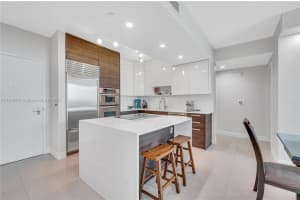 218 SE 14th St APT 1905, Miami, FL 33131, Sold 09/08/23