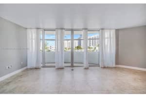 6580 Indian Creek Dr APT 310, Miami Beach, FL 33141, Sold 02/22/24