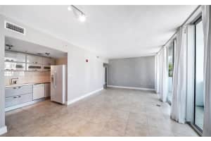 6580 Indian Creek Dr APT 310, Miami Beach, FL 33141, Sold 02/22/24