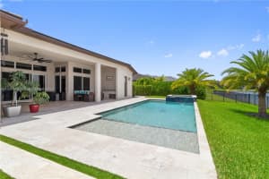 6835 S Stillwater Shores Dr, Davie, FL 33314, Sold 10/17/23