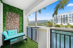 3135 NE 184th St APT 2303, Aventura, FL 33160, Sold 11/03/23