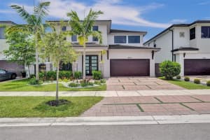 8754 NW 158th St, Miami Lakes, FL 33018, Sold 09/25/23