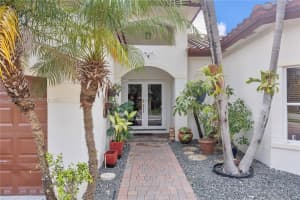 1860 SE 18th Terrace, Homestead, FL 33035, Sold 10/20/23