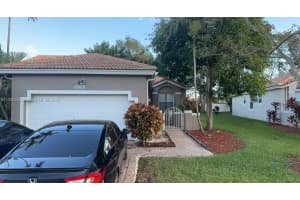 2340 E Aragon Blvd UNIT 3, Sunrise, FL 33313, Sold 09/01/23