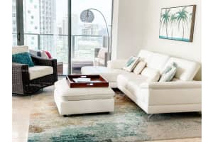 68 SE 6th St Apt 1611, Miami, FL 33131, Sold 09/28/23
