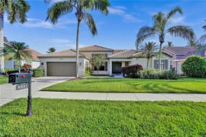 8831 Southern Orchard Rd S, Davie, FL 33328, Sold 11/30/23