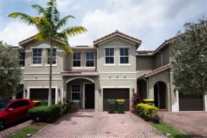1463 SE 26th Ave, Homestead, FL 33035, Sold 09/06/23