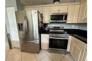 1041 SE 20th Rd, Homestead, FL 33035, Sold 12/06/23