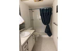401 NE 14th Ave APT 204, Hallandale Beach, FL 33009, Sold 10/27/23