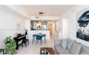 Vizcayne, 253 NE 2nd St APT 2003, Miami, FL 33132, Sold 08/31/23