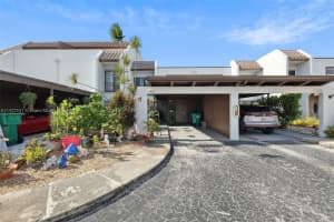 6502 Kendale Lakes Dr APT 206, Miami, FL 33183, Sold 11/13/23