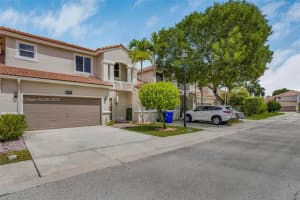 874 NW 131st Ave, Pembroke Pines, FL 33028, Sold 08/28/23