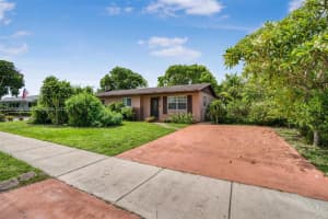 2950 NW 211th St, Miami Gardens, FL 33056, Sold 09/27/23
