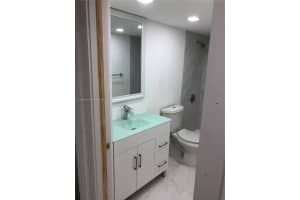 8511 NW 8th St APT 308, Miami, FL 33126, Sold 09/15/23