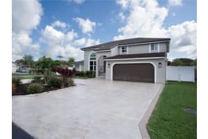 5660 Briarwood Way, Davie, FL 33331, Sold 12/06/23