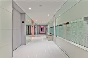 20379 W Country Club Dr APT 2537, Aventura, FL 33180, Sold 10/03/23