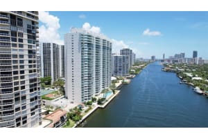 20201 E Country Club Dr APT 510, Aventura, FL 33180, Sold 10/17/23
