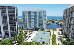 20201 E Country Club Dr APT 510, Aventura, FL 33180, Sold 10/17/23