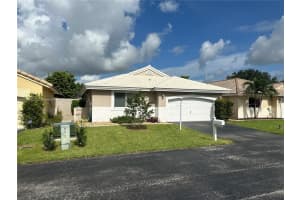 6041 Swinden Ln, Davie, FL 33331, Sold 09/12/23