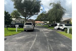 6041 Swinden Ln, Davie, FL 33331, Sold 09/12/23