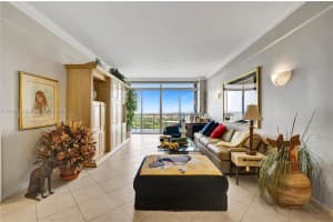 20281 E Country Club Dr, Aventura, FL 33180, Sold 04/17/24