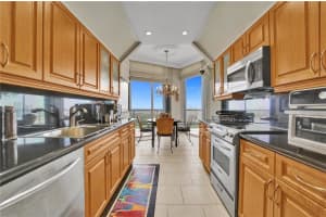 20281 E Country Club Dr, Aventura, FL 33180, Sold 04/17/24