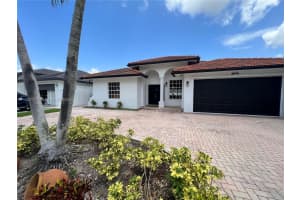 16025 SW 103rd Ln, Miami, FL 33196, Sold 09/26/23