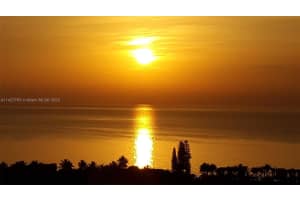 20515 E Country Club Dr APT 2045, Aventura, FL 33180, Sold 10/25/23