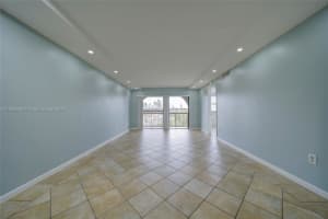 10227 NW 9th St Cir Apt 503-3, Miami, FL 33172, Sold 09/08/23