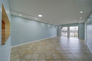 10227 NW 9th St Cir Apt 503-3, Miami, FL 33172, Sold 09/08/23