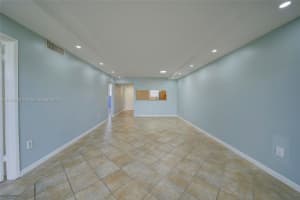10227 NW 9th St Cir Apt 503-3, Miami, FL 33172, Sold 09/08/23