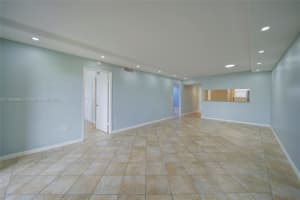 10227 NW 9th St Cir Apt 503-3, Miami, FL 33172, Sold 09/08/23