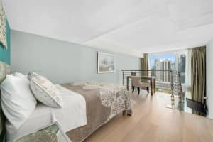 41 SE 5th St APT 2106, Miami, FL 33131, Sold 09/21/23