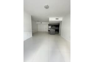 7661 NW 107th Ave Apt 303, Doral, FL 33178, Sold 11/09/23