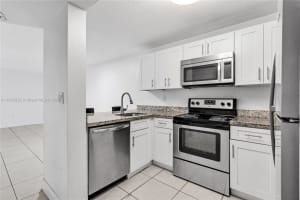 210 SW 11th St APT 504, Miami, FL 33130, Sold 09/13/23
