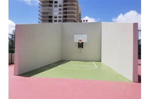 18151 NE 31st Ct APT 604, Aventura, FL 33160, Sold 01/05/24
