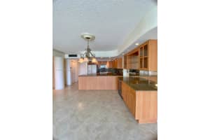 3725 S Ocean Dr APT 1108, Hollywood, FL 33019, Sold 10/20/23
