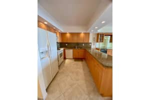 3725 S Ocean Dr APT 1108, Hollywood, FL 33019, Sold 10/20/23