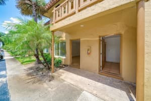 2400 NW 39th Wy APT 104, Lauderdale Lakes, FL 33311, Sold 08/28/23