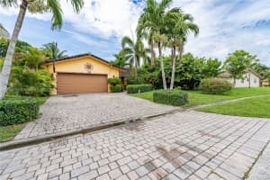 11130 NW 38th St, Coral Springs, FL 33065, Sold 09/11/23